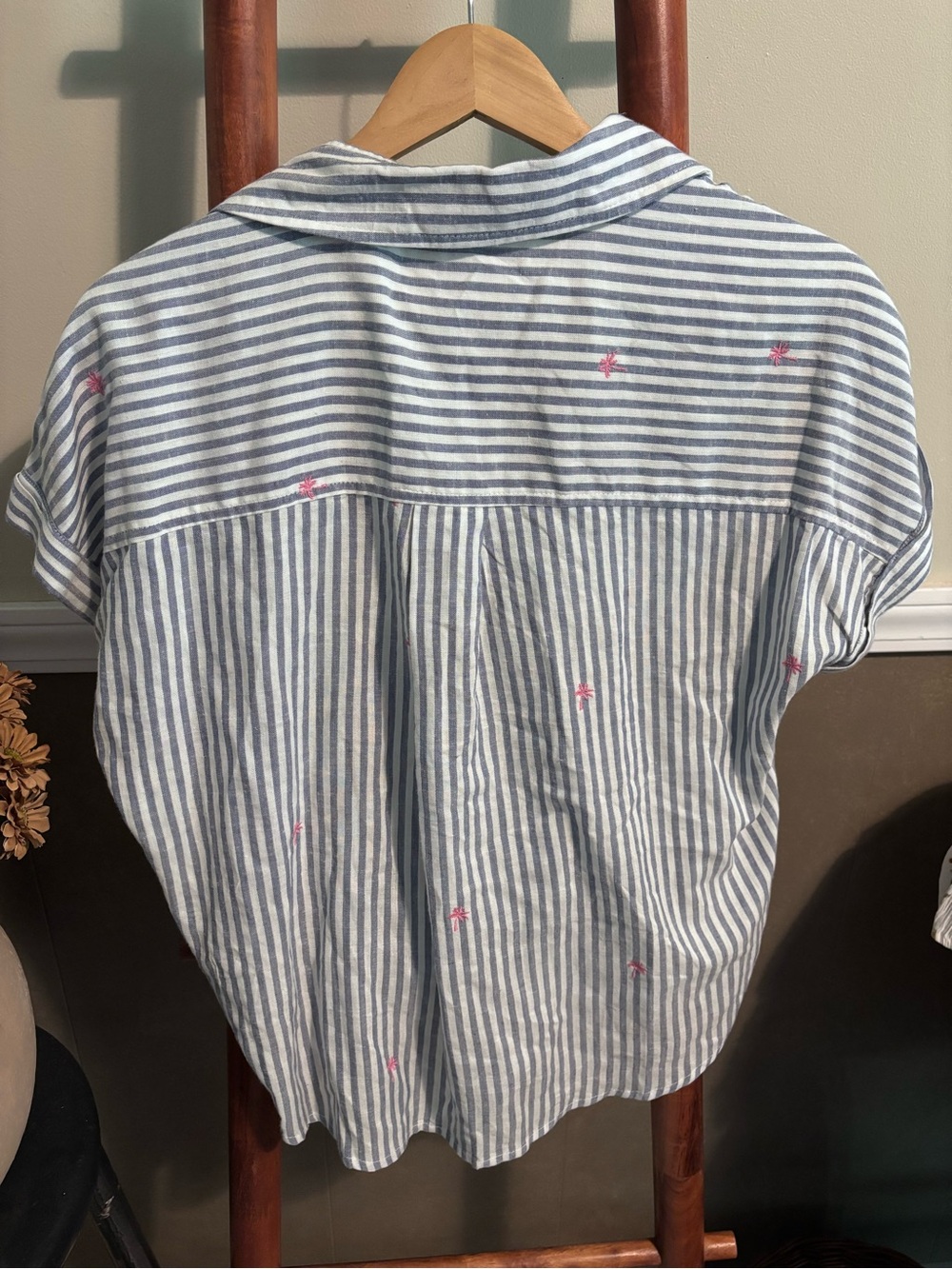 Beachlunchlounge Striped Blue Tie-Front Short Sleeve Shirt with Pink Embroidery - Picture 6 of 11